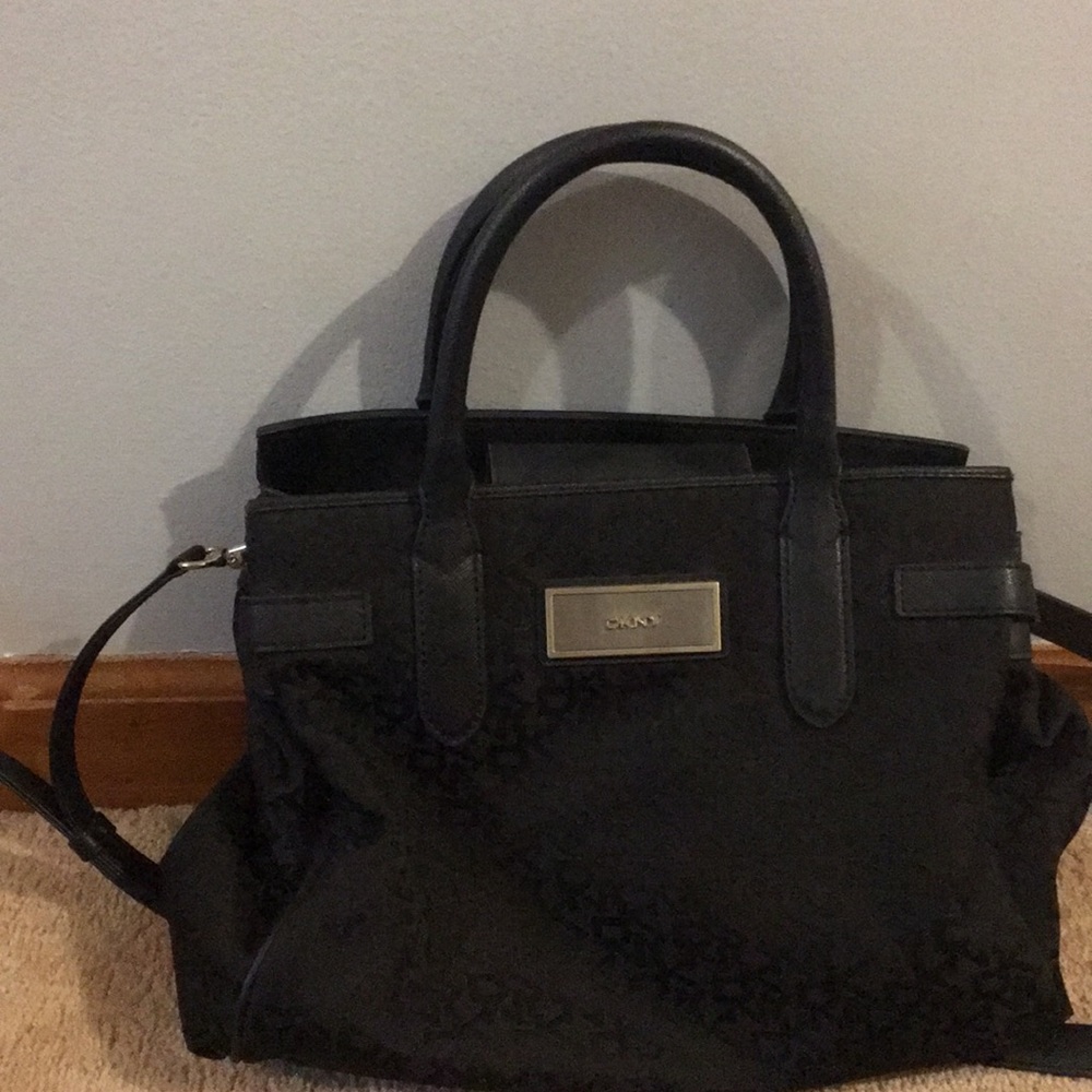 DKNY Medium sized shoulder bag